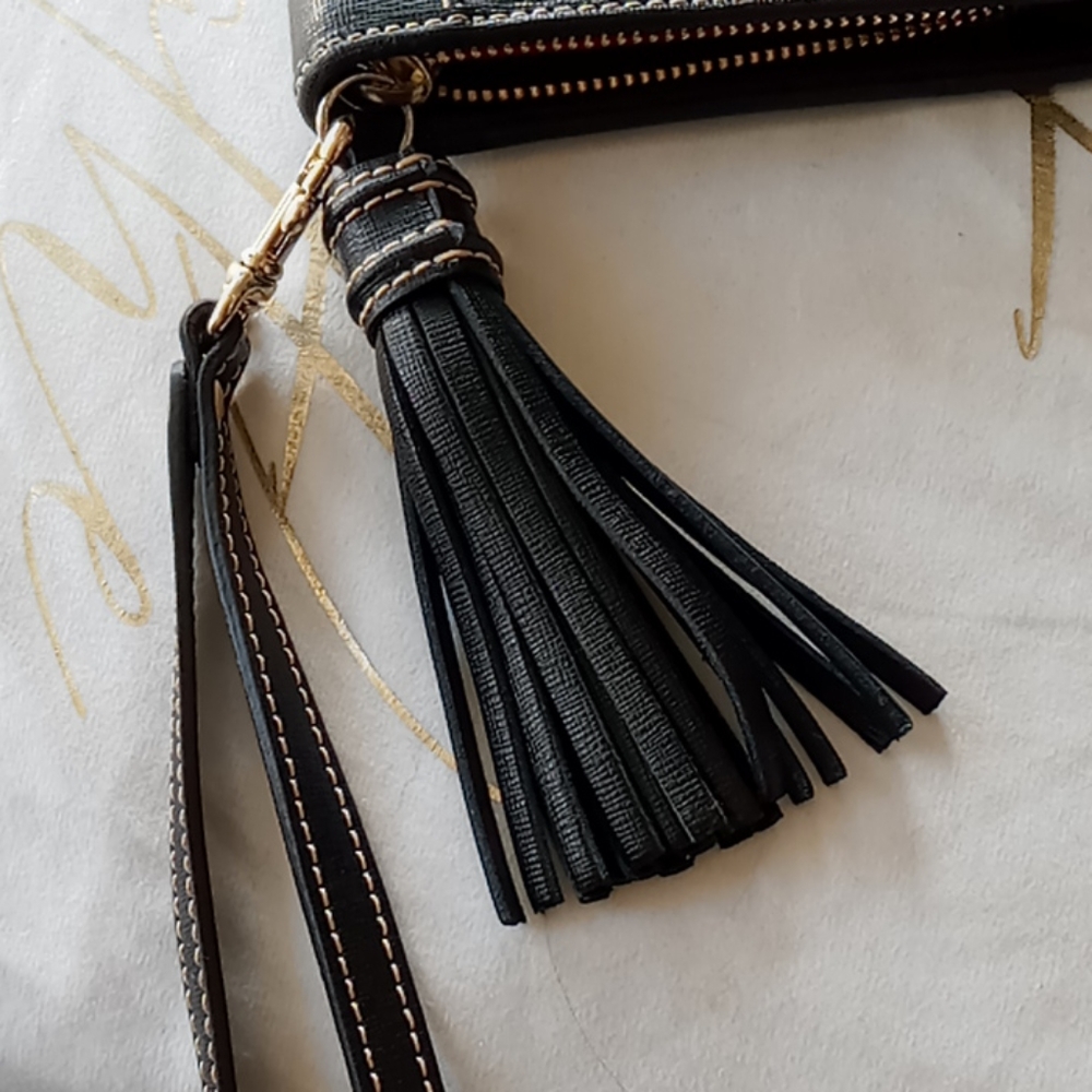 Wristlet - Picture 6 of 8